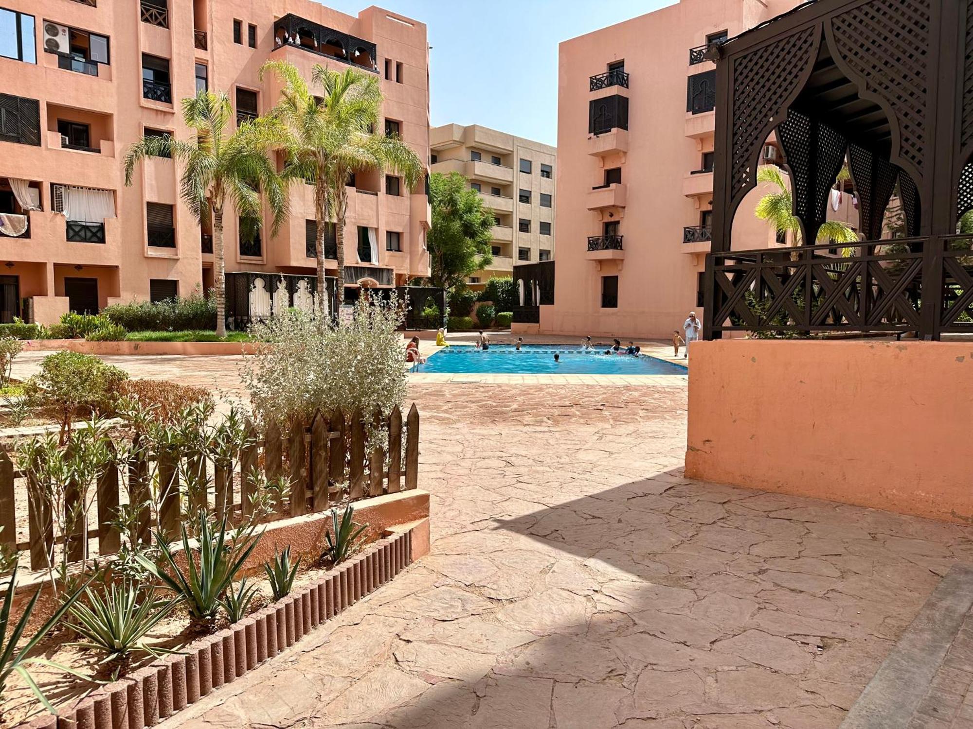 Oasis De Detente Avec Terrasse Et Vue Sur Piscine Marraquexe Exterior foto